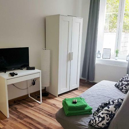 Apartament Nr 15 - 2 Pokoje Z Prywatnymi Lazienkami Centrum Poznań Exteriör bild